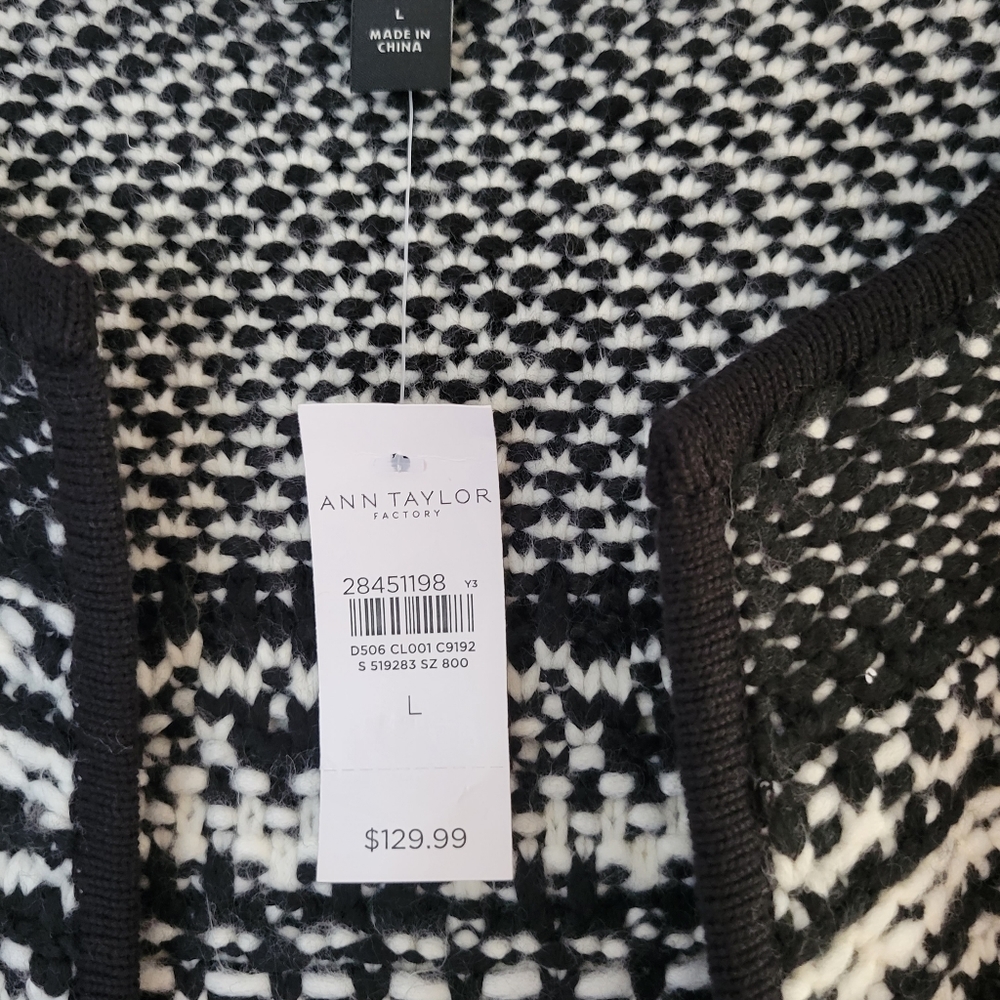 NWT! Ann Taylor Black and White Ombre Coatigan